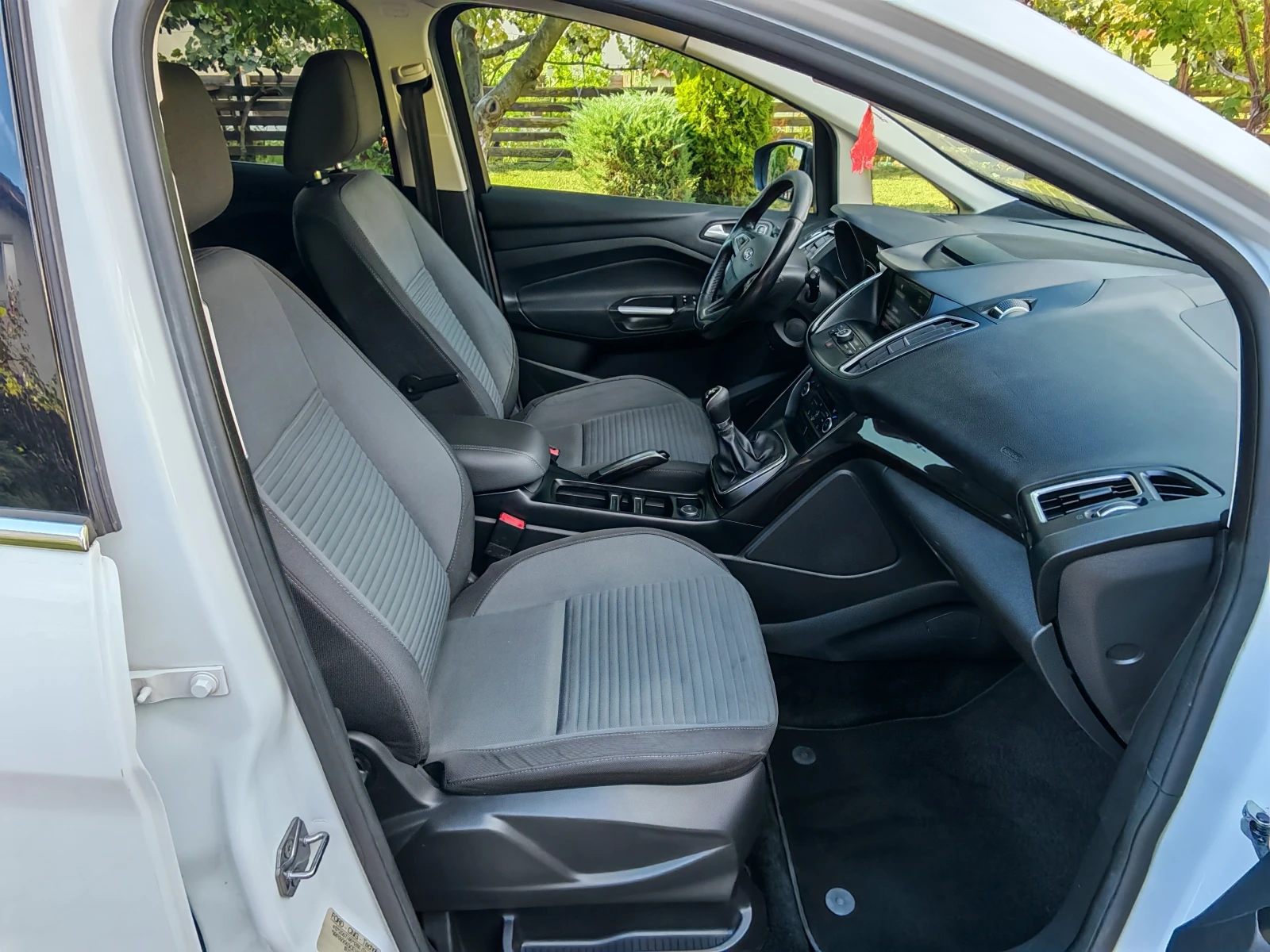 Ford C-max 1.6-ГАЗ-НОВИЯТ МОДЕЛ от 2016г., снимка 9 - Автомобили и джипове - 56198023