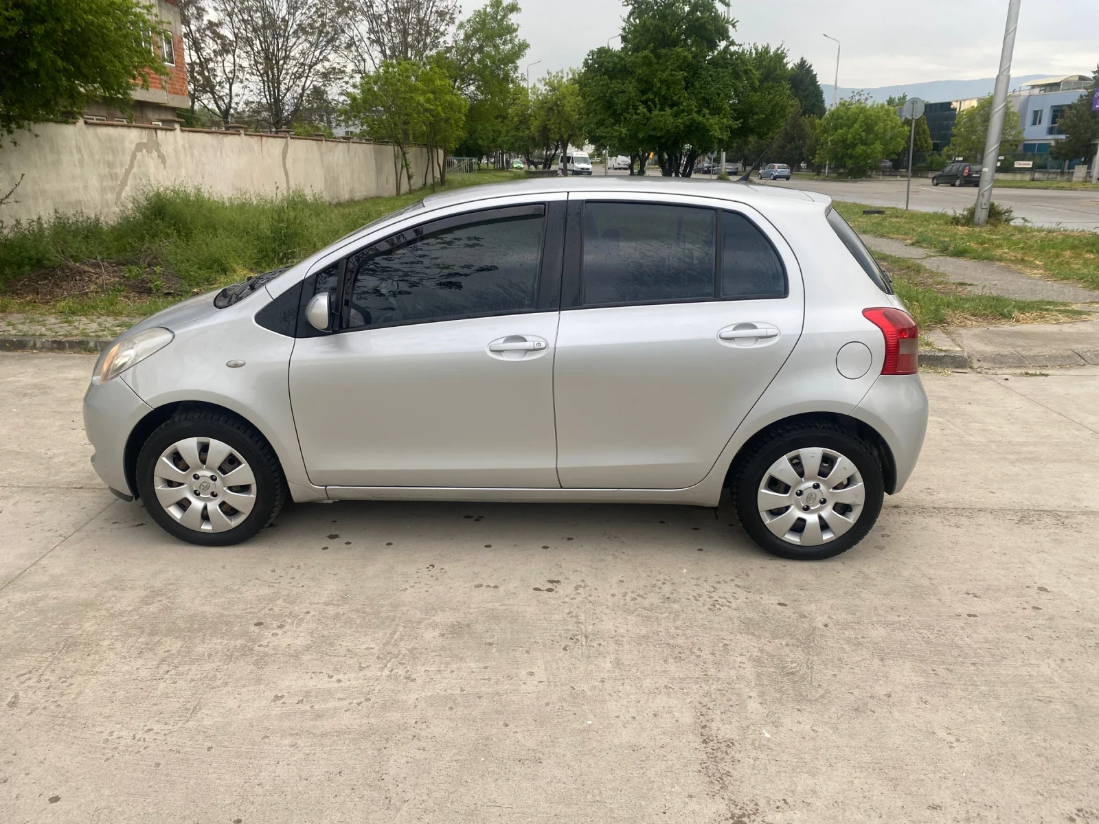 Toyota Yaris, снимка 6 - Автомобили и джипове - 56204252