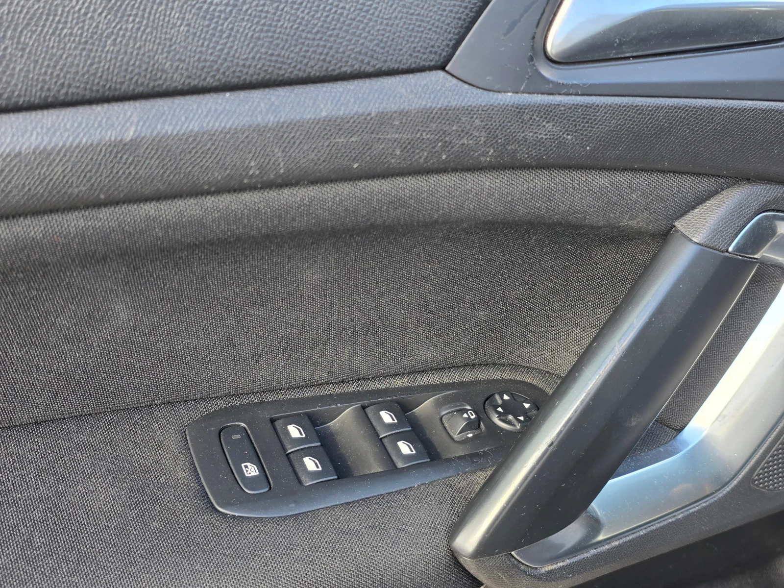 Peugeot 308 1.6HDi/Лизинг, снимка 9 - Автомобили и джипове - 56208469