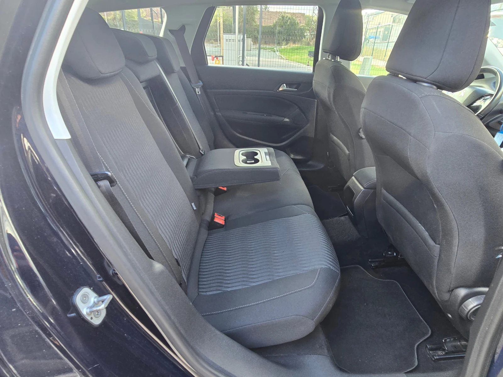 Peugeot 308 1.6HDi/Лизинг, снимка 10 - Автомобили и джипове - 56208469