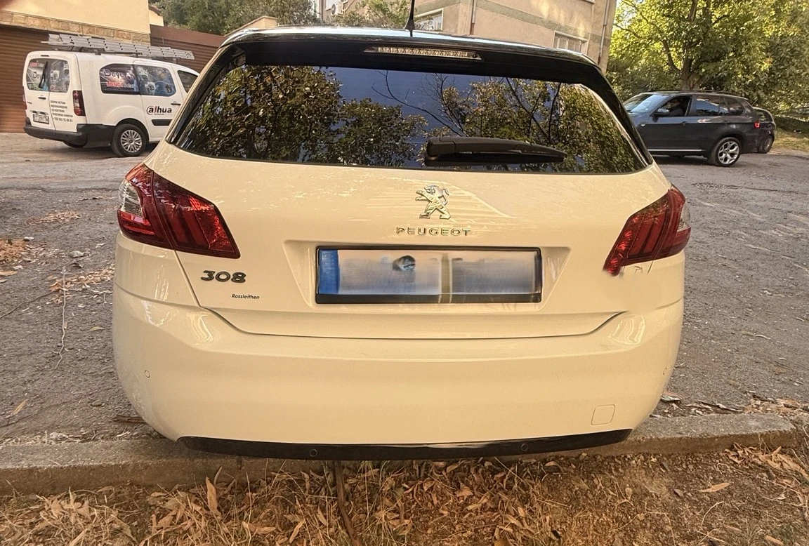 Peugeot 308 1.2 VTi 82 Active, снимка 3 - Автомобили и джипове - 56226843