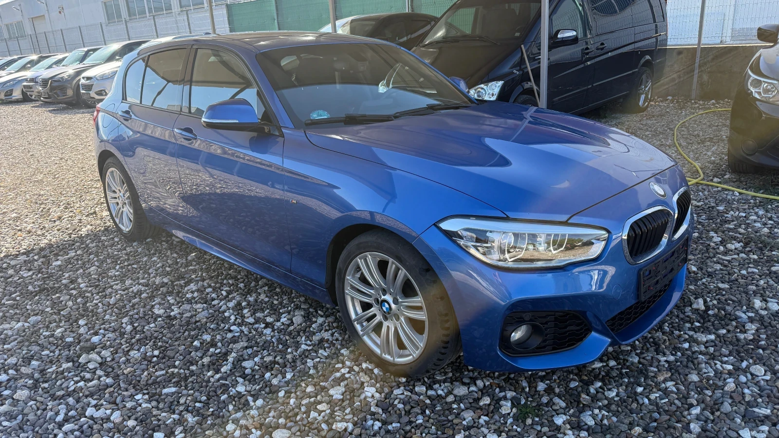 BMW 118 1.5 i 136ps, снимка 3 - Автомобили и джипове - 56327821