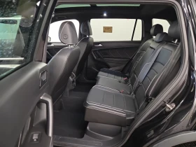 VW Tiguan * HIGHLINE R-LINE * CARFAX * Един собственик * , снимка 10