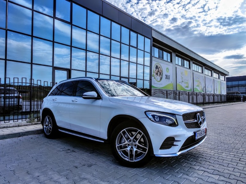 Mercedes-Benz GLC 250 * AMG* PANORAMA* 360 KAMERI* HEAD UP DISPLAY* FULL, снимка 3 - Автомобили и джипове - 46698224