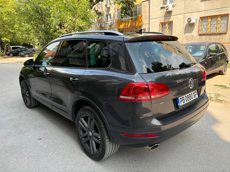 VW Touareg 3.0 TDI, снимка 3 - Автомобили и джипове - 47698312