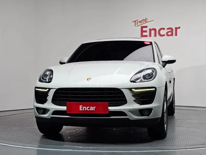 Porsche Macan 2.0, снимка 3 - Автомобили и джипове - 55740528