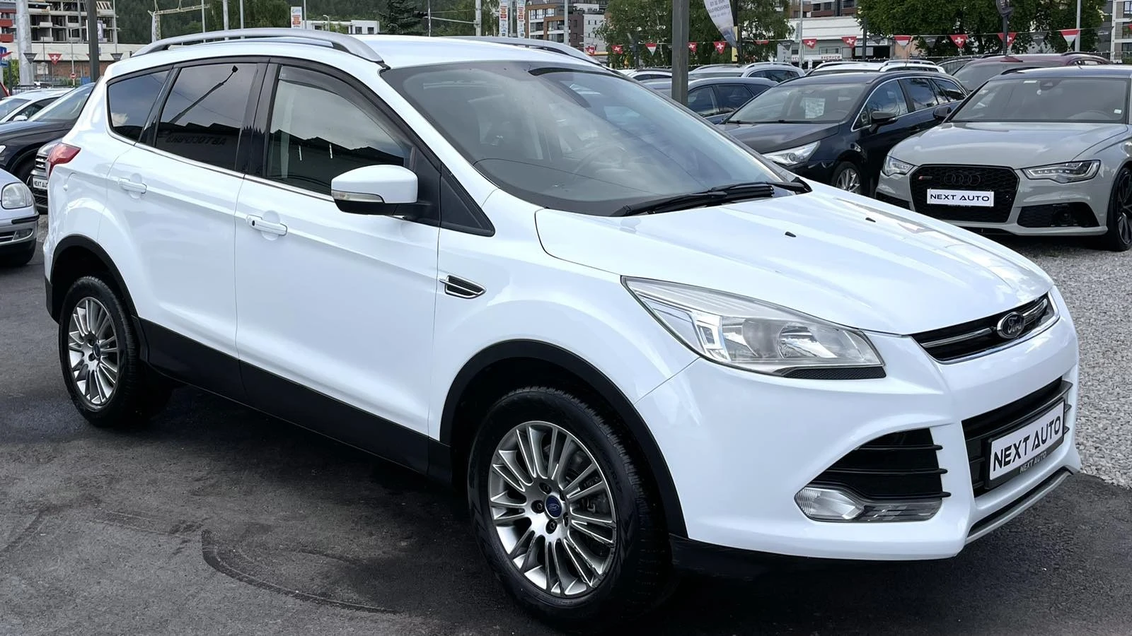 Ford Kuga 2.0D 140HP 4X4 КОЖА НАВИ АВТОМАТ - изображение 3