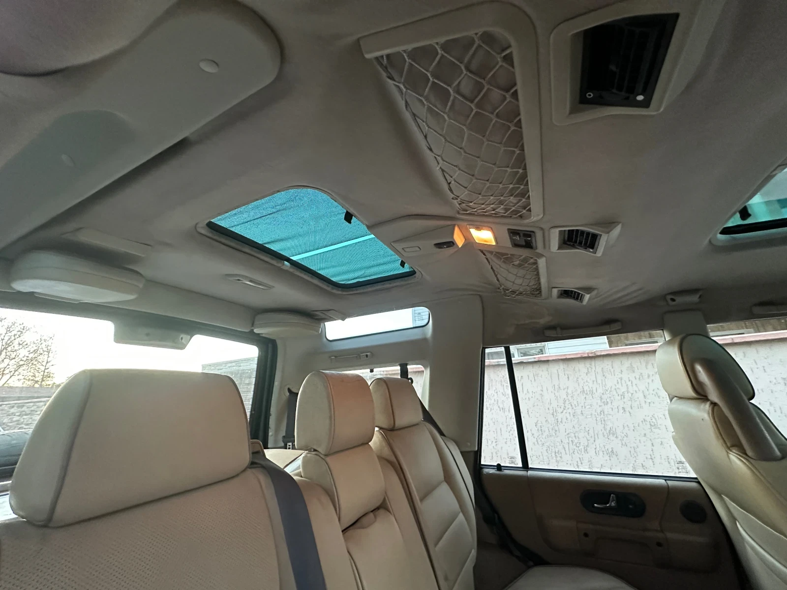 Land Rover Discovery 2.5TD/4X4/КОЖА/ПОДГРЕВ/ПАНОРАМА/КЛИМАТРОНИК/7МЕСТА - изображение 10