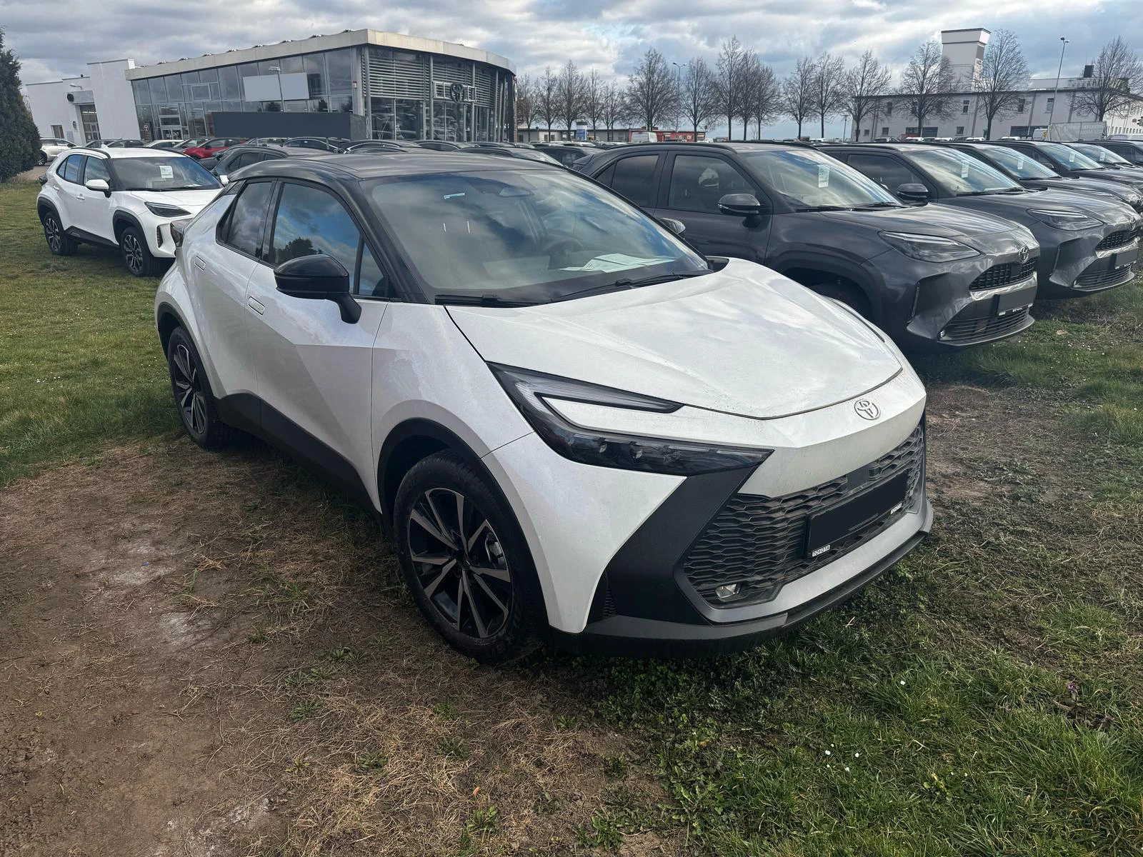 Toyota C-HR 2.0 HEV TEAM D FULL TOP - изображение 5