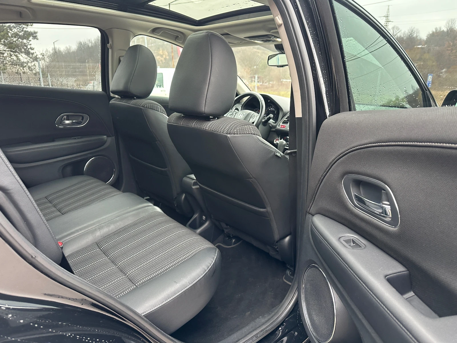 Honda Hr-v 1.5-AUTOMAT-EURO6B-EXECUTIVE-�������-1�-��������! | Mobile.bg � ����������� 14