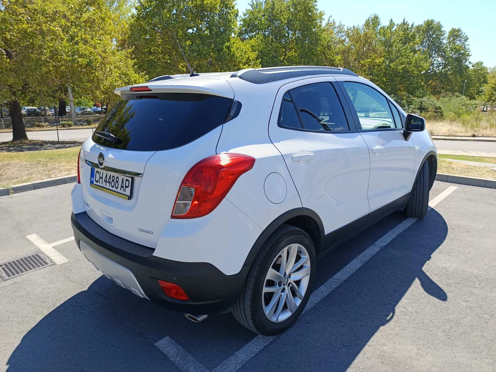 Opel Mokka, снимка 2 - Автомобили и джипове - 53838261