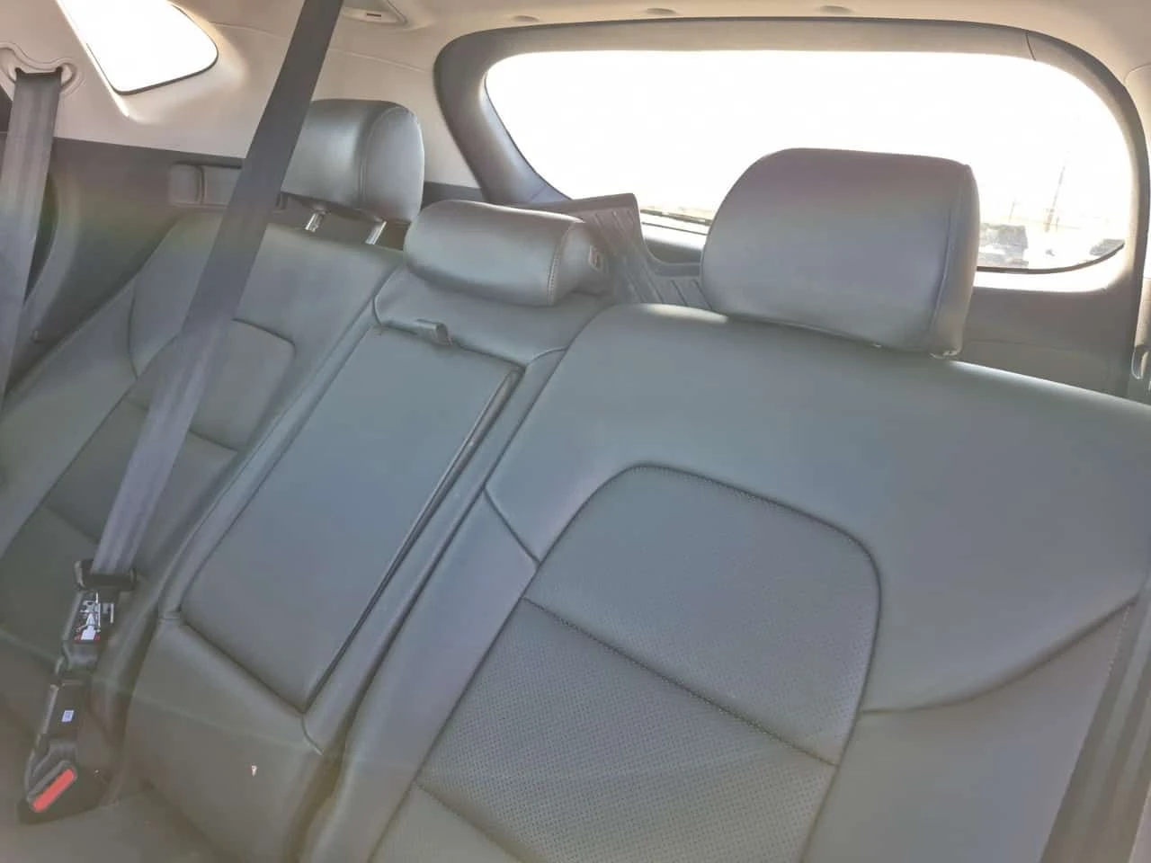 Hyundai Tucson LUXURY/CARFAX/Панорама/Кожа/Подгрев, снимка 12 - Автомобили и джипове - 54113325