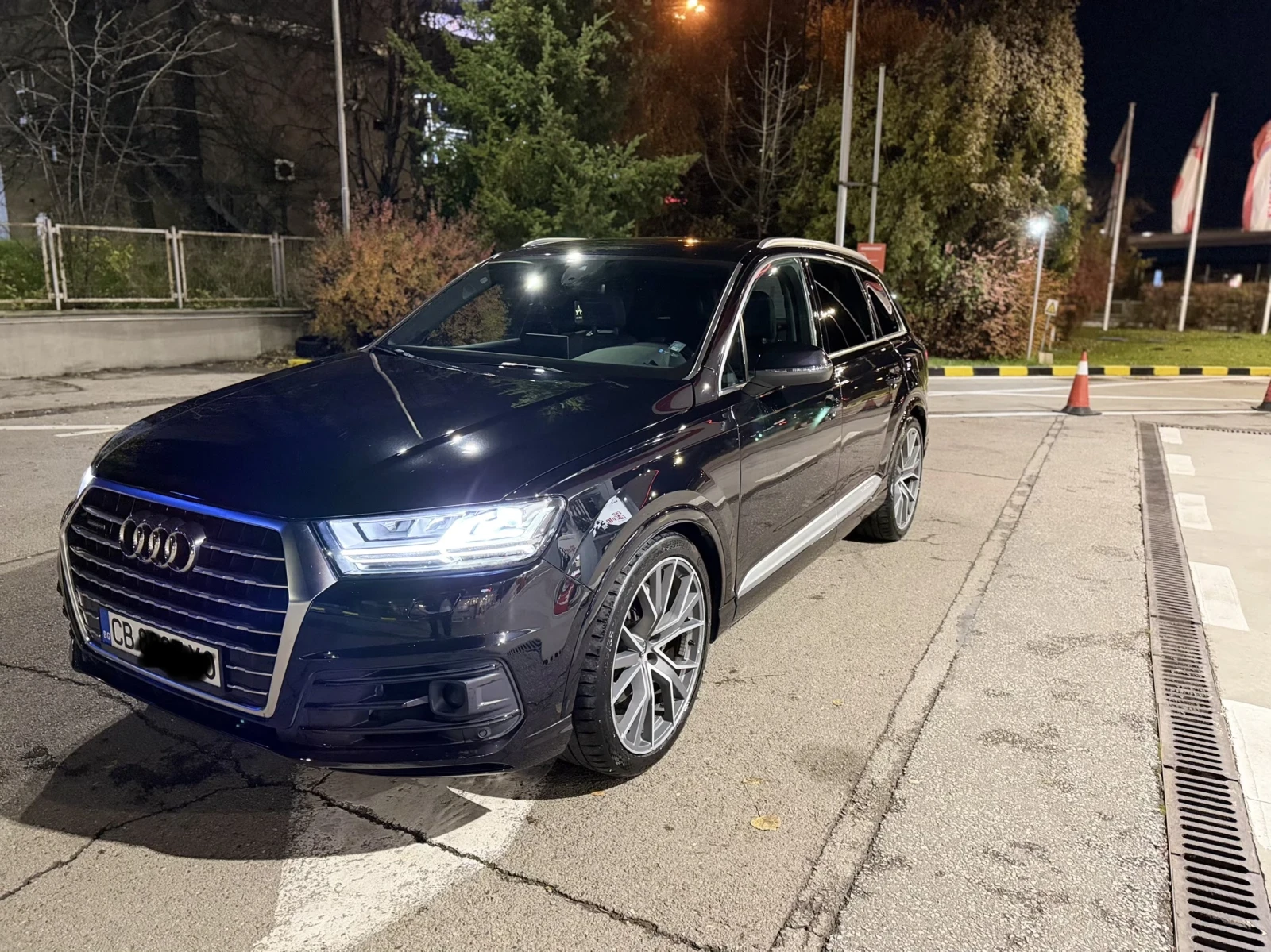 Audi Q7 3.0 TDI TECHNIK SLINE + + + , снимка 2 - Автомобили и джипове - 55081807