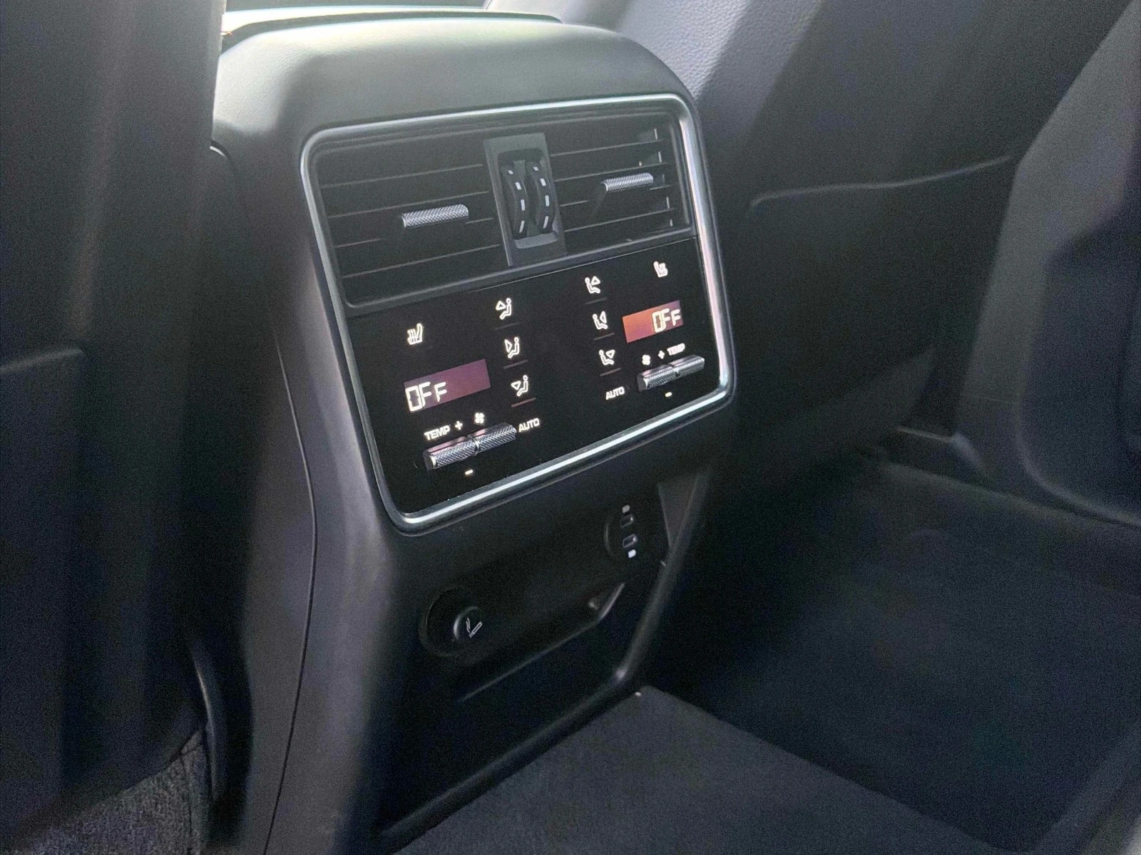 Porsche Cayenne GTS ЦЕНА ДО БЪЛГАРИЯ РЕГИСТРАЦИЯ & АВТОКРЕДИТ, снимка 15 - Автомобили и джипове - 55465522
