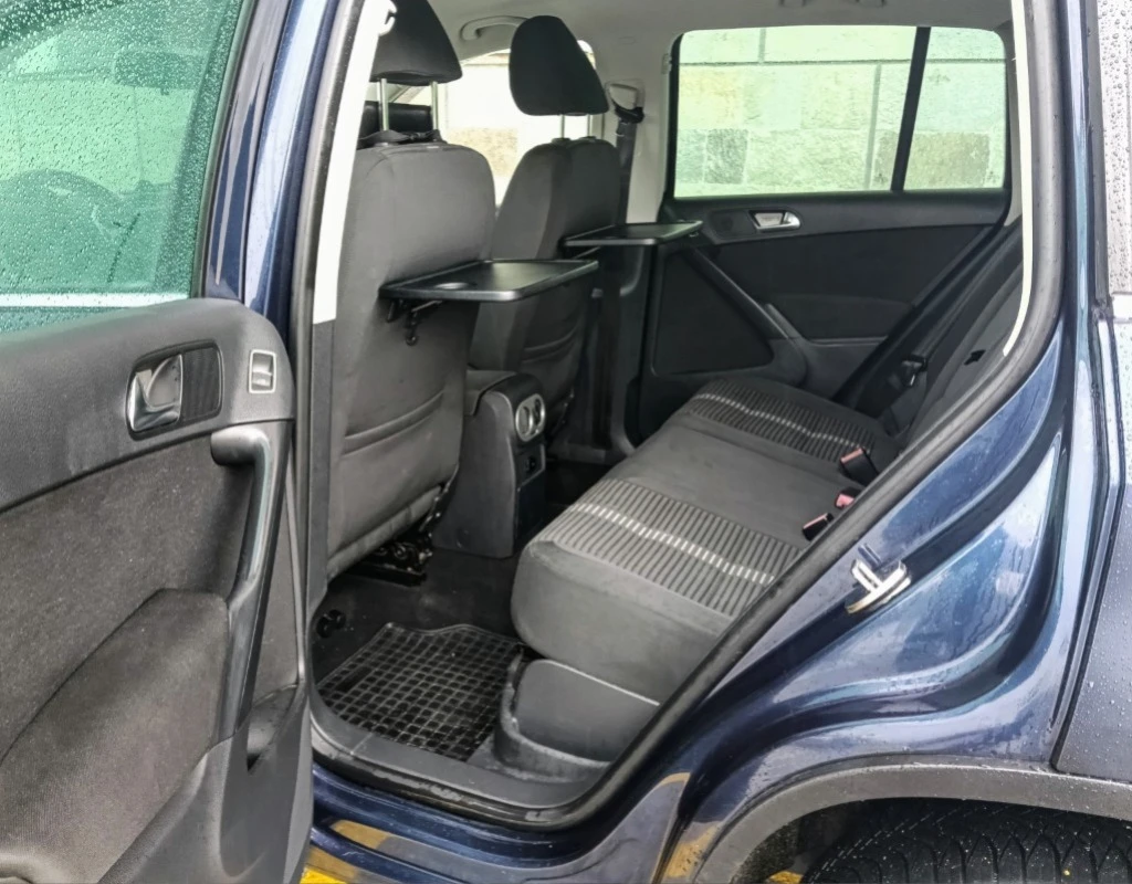 VW Tiguan 4х4_6.скорости_Верига_Навигация_4л./100км. !, снимка 12 - Автомобили и джипове - 56150395