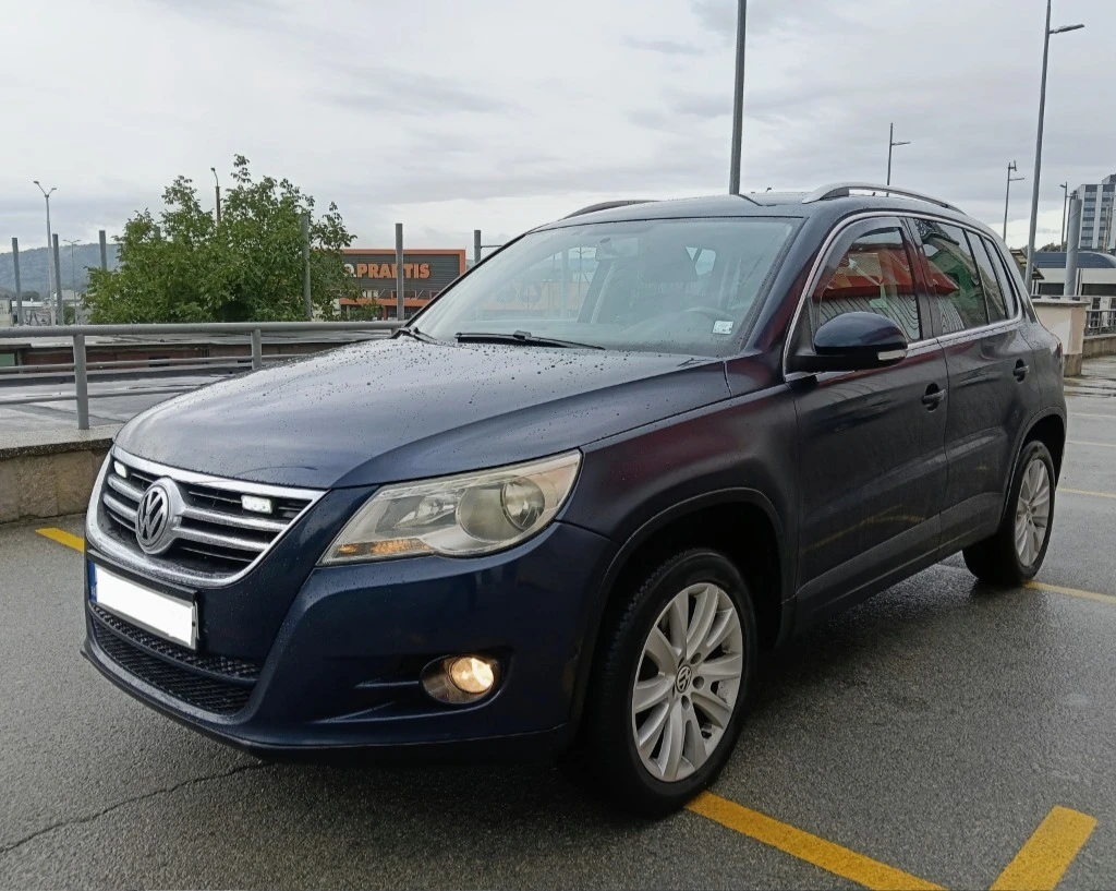 VW Tiguan 4х4_6.скорости_Верига_Навигация_4л./100км. !, снимка 4 - Автомобили и джипове - 56150395