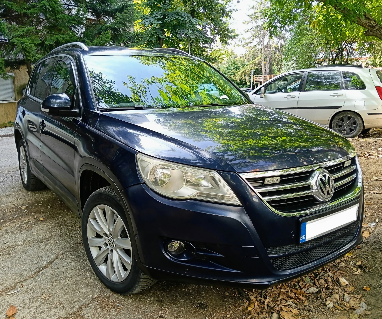 VW Tiguan 4х4_140кс_6.скорости_Навигация_4л./100км. !