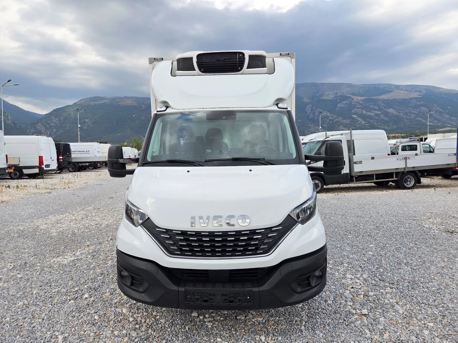 Iveco Daily 35s16, Хладилен, Падащ борд, Навигация, Автомат, Л - изображение 8