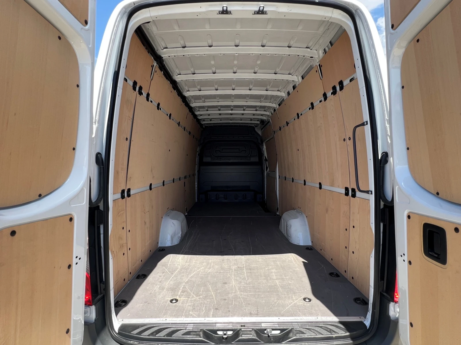 Mercedes-Benz Sprinter 317 KA 4325, снимка 13 - Бусове и автобуси - 53466623