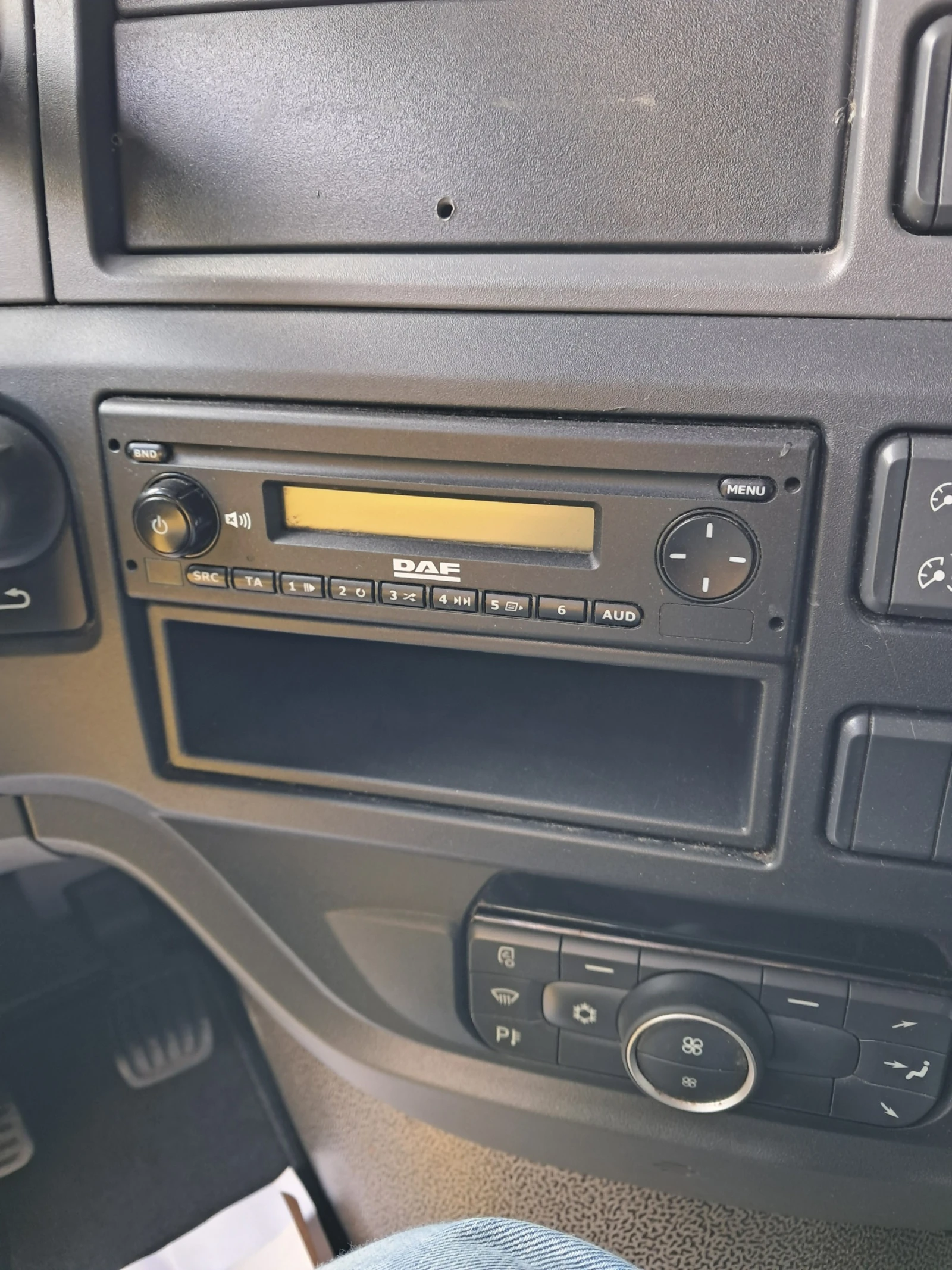 Daf XF 430, снимка 11 - Камиони - 53975426