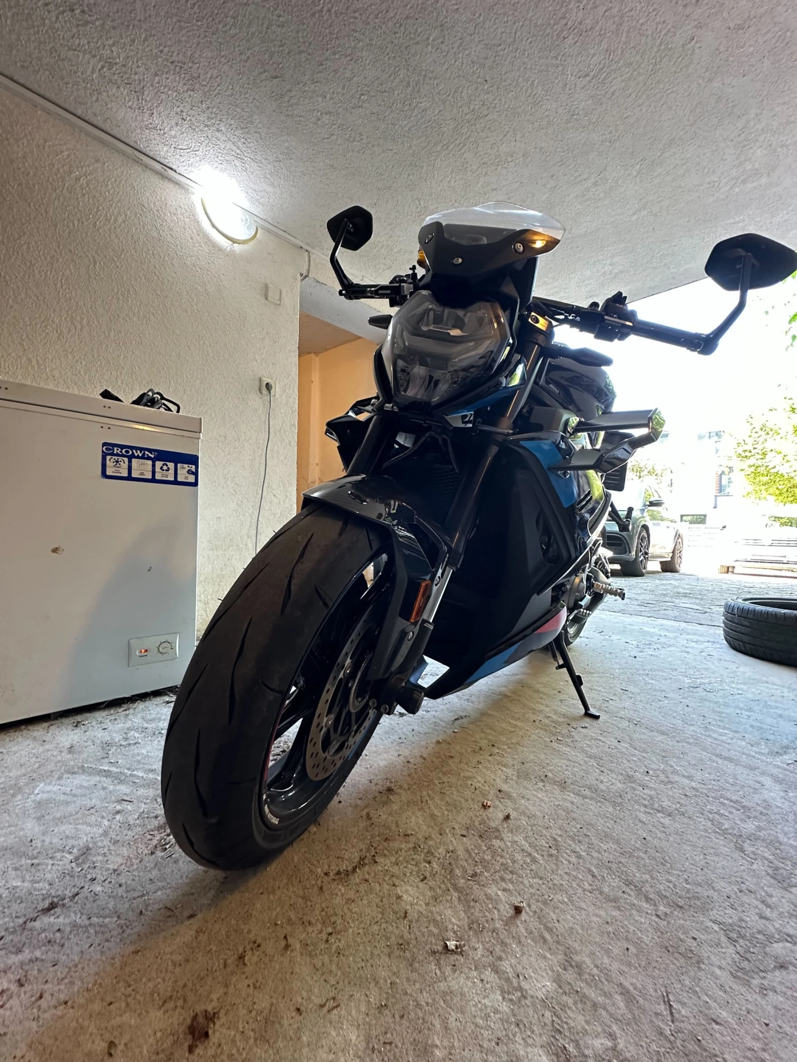 BMW M 1000 R Full Carbon Competition Package - изображение 7