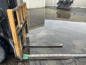 Мотокар TCM 2, 5тона изравнител, снимка 3