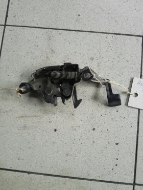 Ключалка-брава преден капак Нисан Терано (6)