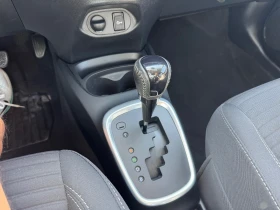 Toyota Yaris 1.5 hybrid, снимка 10
