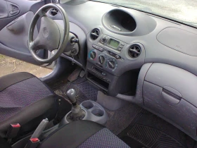 Toyota Yaris 1.0VVT Газ/Бензин, снимка 14