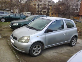 Toyota Yaris 1.0VVT Газ/Бензин, снимка 9