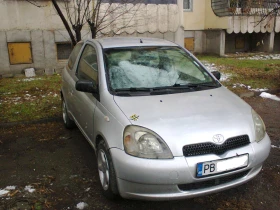 Toyota Yaris 1.0VVT Газ/Бензин, снимка 3