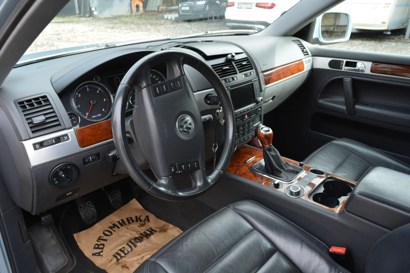 VW Touareg 2.5 TDI, снимка 7 - Автомобили и джипове - 47323613