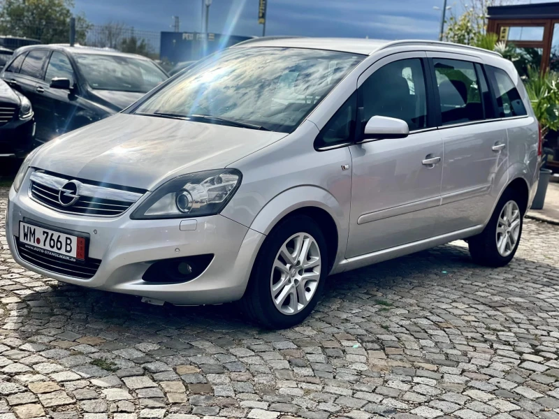 Opel Zafira 1.8 GAZ 7-места, снимка 1 - Автомобили и джипове - 47554870