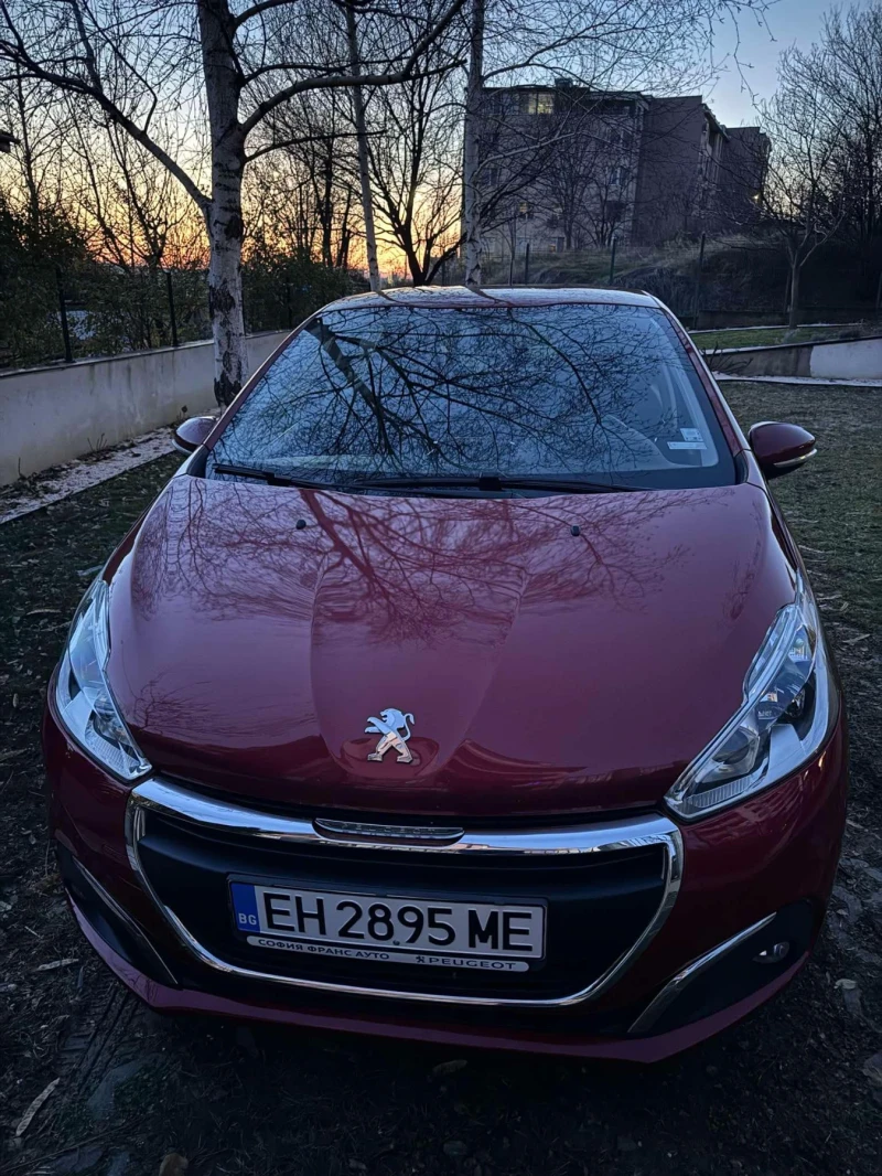 Peugeot 208, снимка 11 - Автомобили и джипове - 48372659