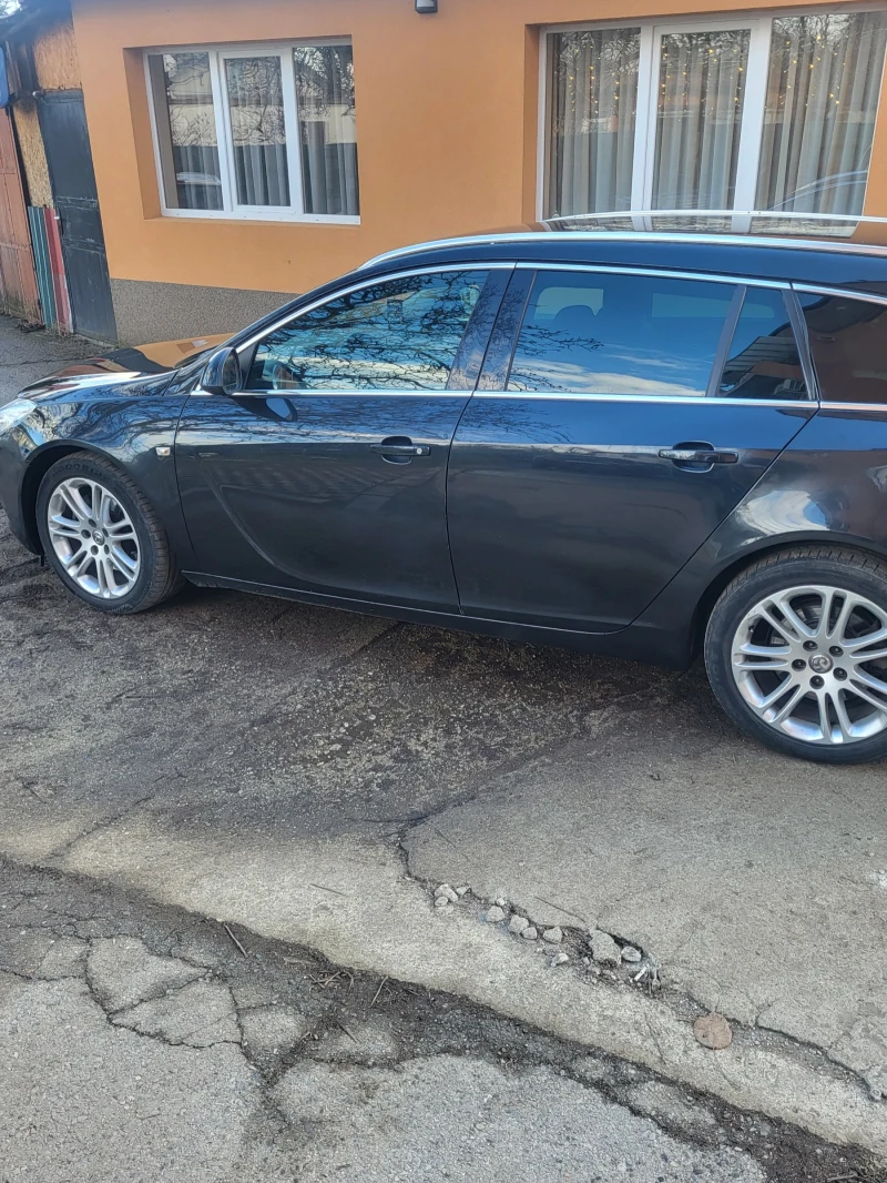 Opel Insignia, снимка 3 - Автомобили и джипове - 48626726