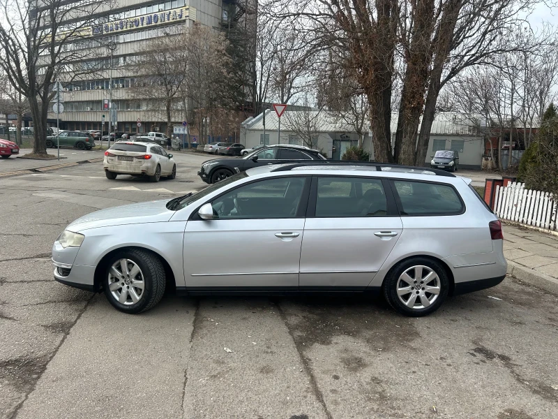 VW Passat, снимка 1 - Автомобили и джипове - 49311628