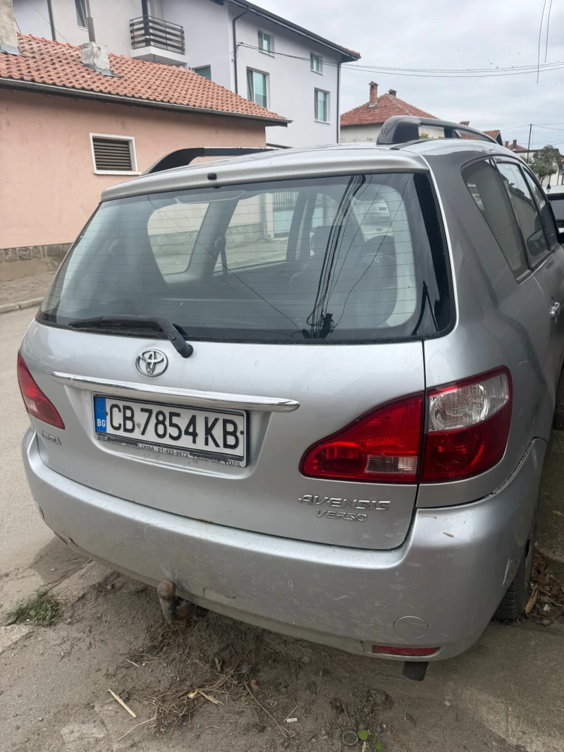 Toyota Avensis verso, снимка 6 - Автомобили и джипове - 52090988