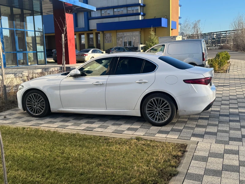 Alfa Romeo Giulia, снимка 5 - Автомобили и джипове - 53155082