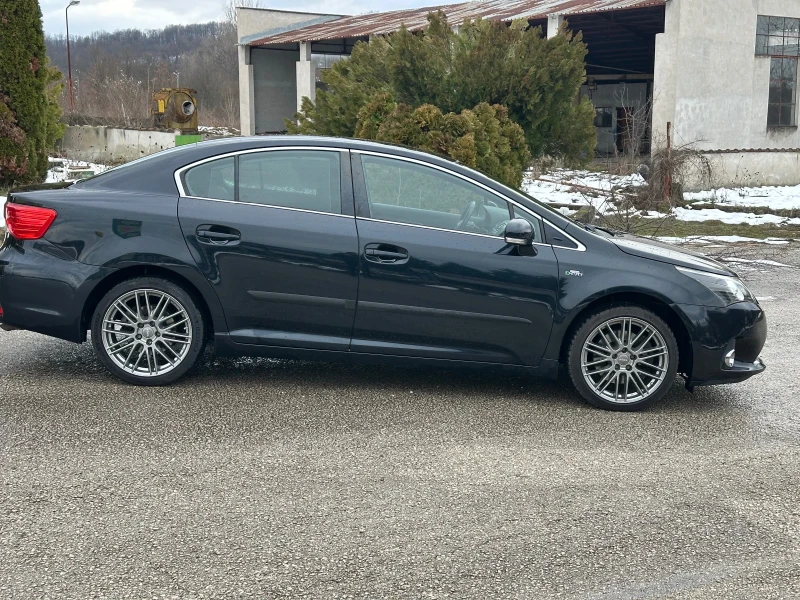 Toyota Avensis 2.2  2012г. 114 хил. Км. СЕРВИЗНА ИЗТОРИЯ!!!, снимка 8 - Автомобили и джипове - 53571909