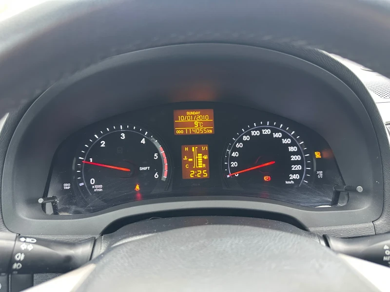 Toyota Avensis 2.2  2012г. 114 хил. Км. СЕРВИЗНА ИЗТОРИЯ!!!, снимка 17 - Автомобили и джипове - 53571909