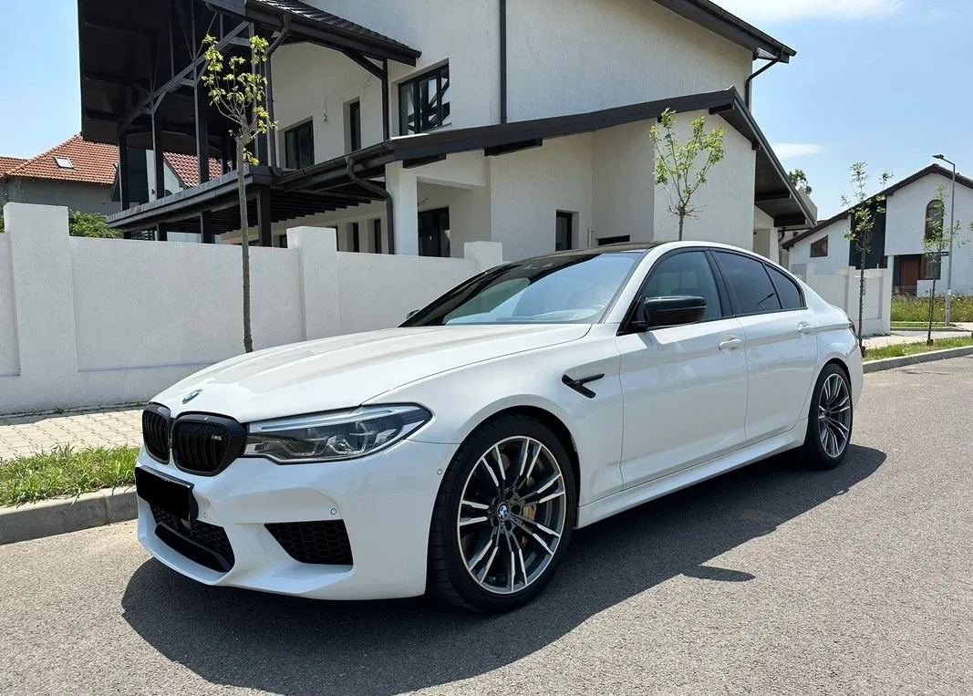 BMW M5 4.4 V8 xDrive - изображение 1