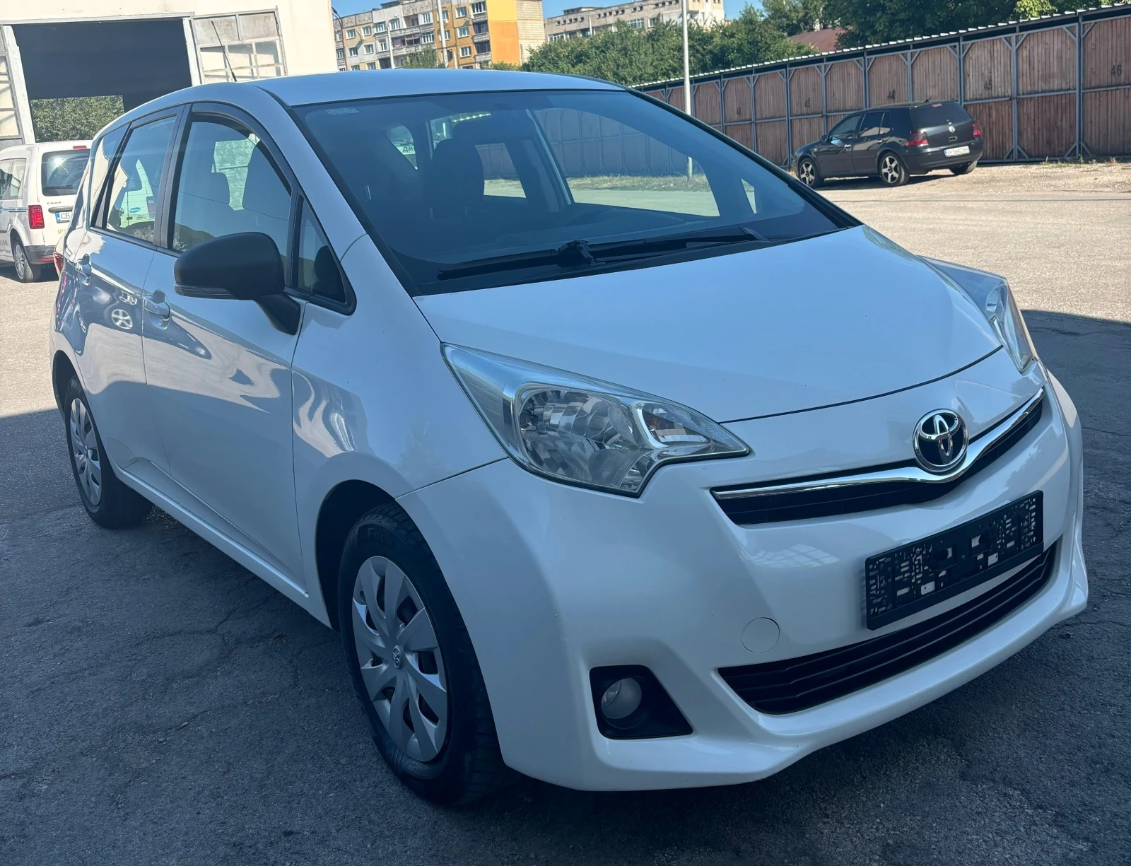 Toyota Verso S 1.4D-4D - изображение 2