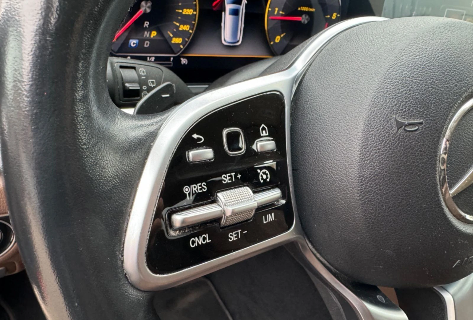 Mercedes-Benz E 200 160HP/WIDESCREEN/LED/NAVI/AMBI/CAM/TEMP/504v - изображение 10