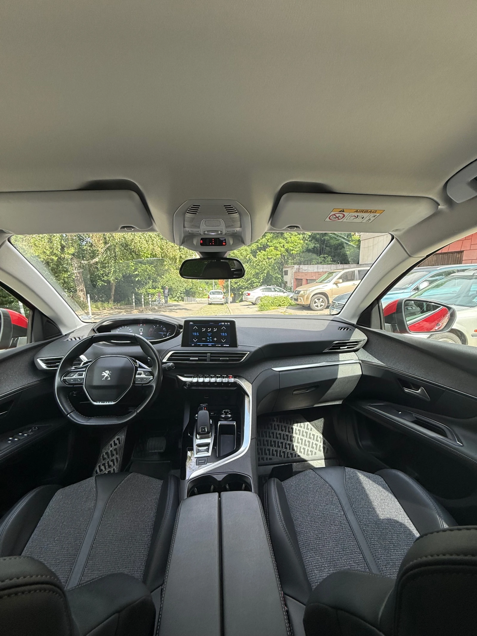 Peugeot 3008 Allure, 181 к.с., Първи собственик - изображение 4