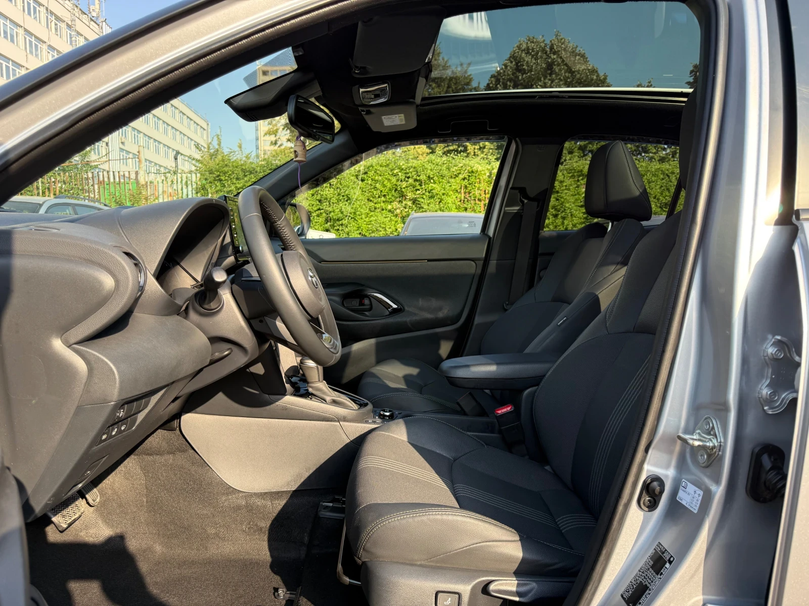 Toyota Yaris Cross 4х4 Adventure  гаранция  - изображение 9