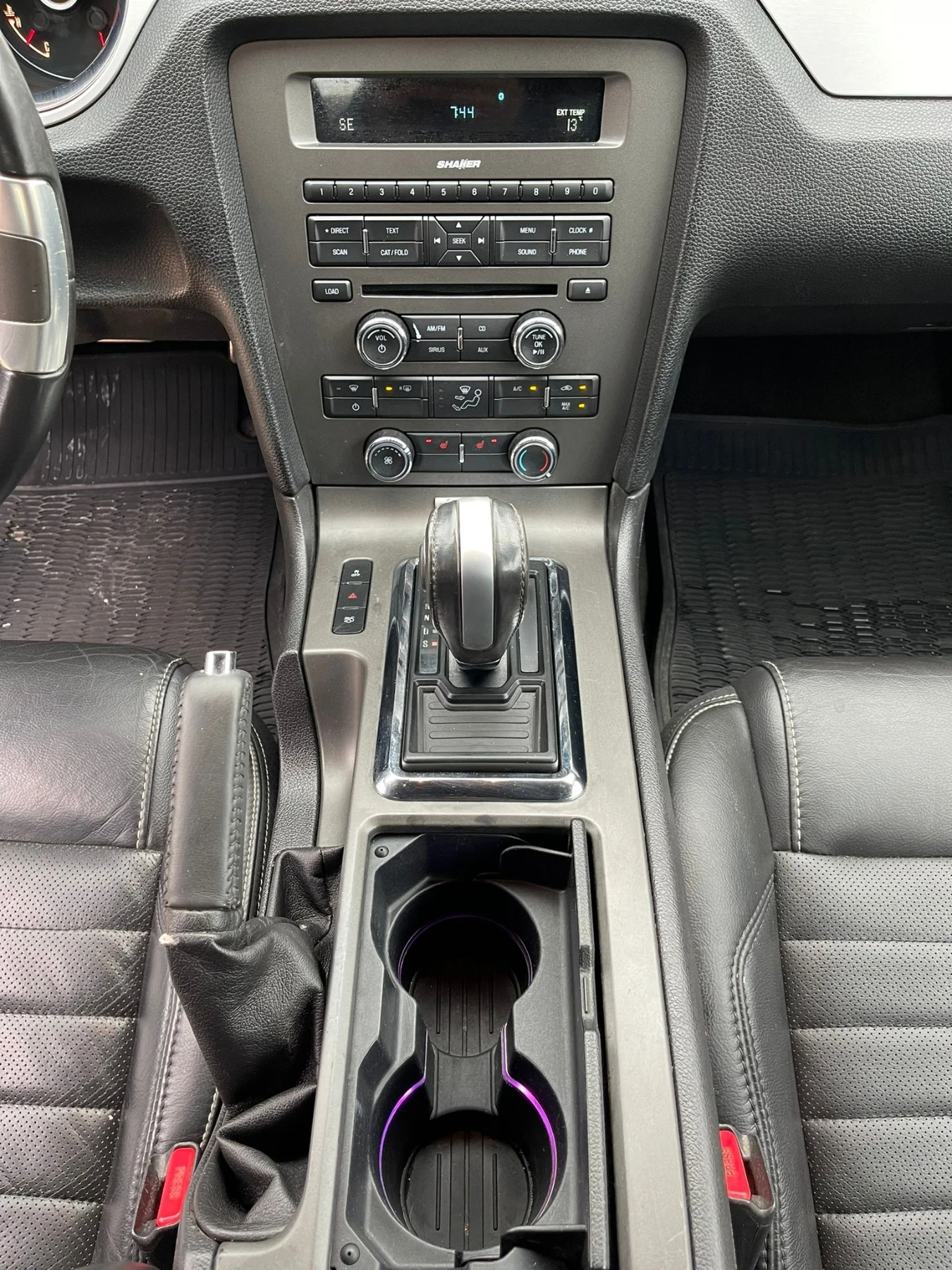 Ford Mustang 3.7 V6 Premium - изображение 10