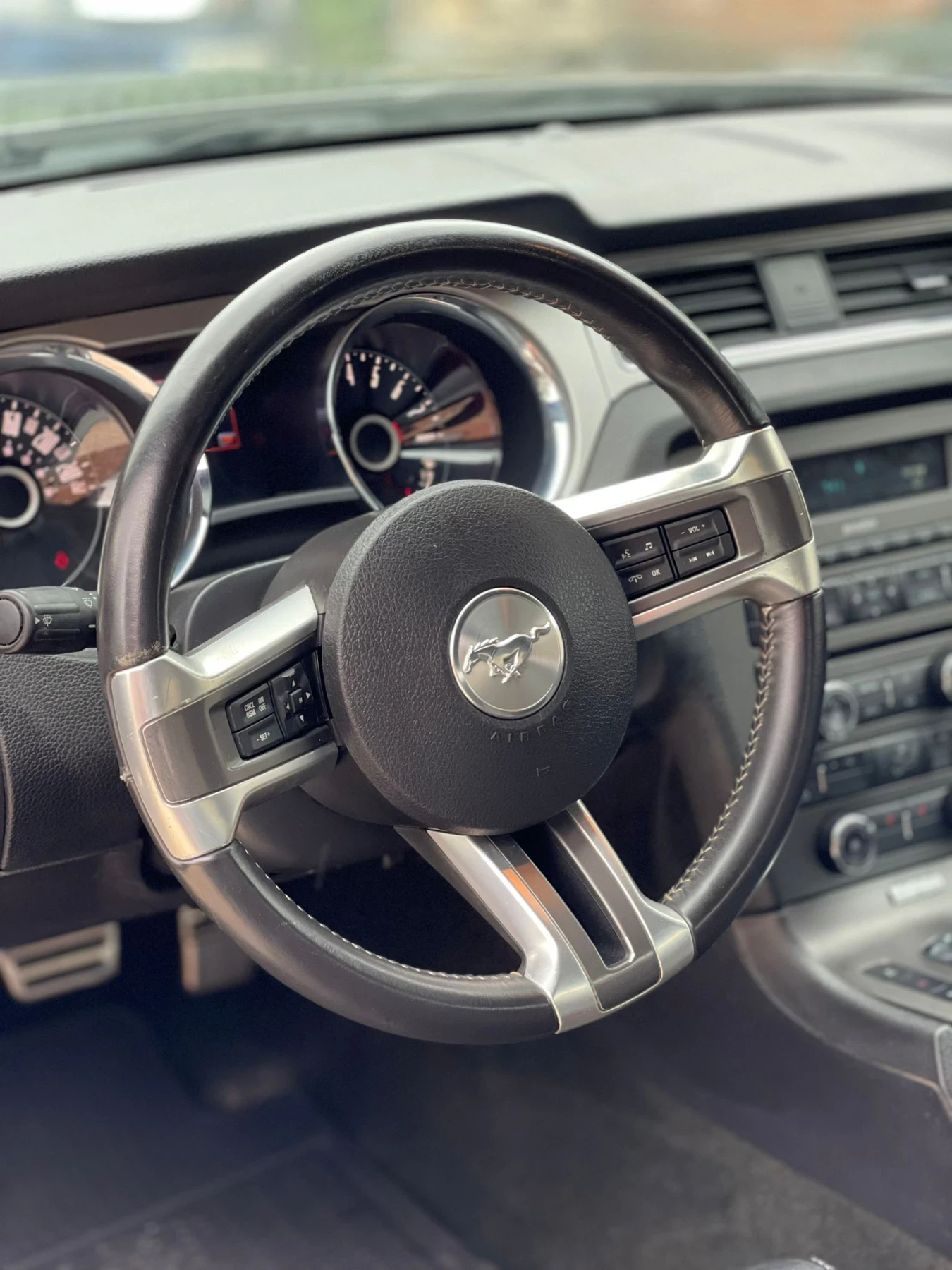 Ford Mustang 3.7 V6 Premium - изображение 7