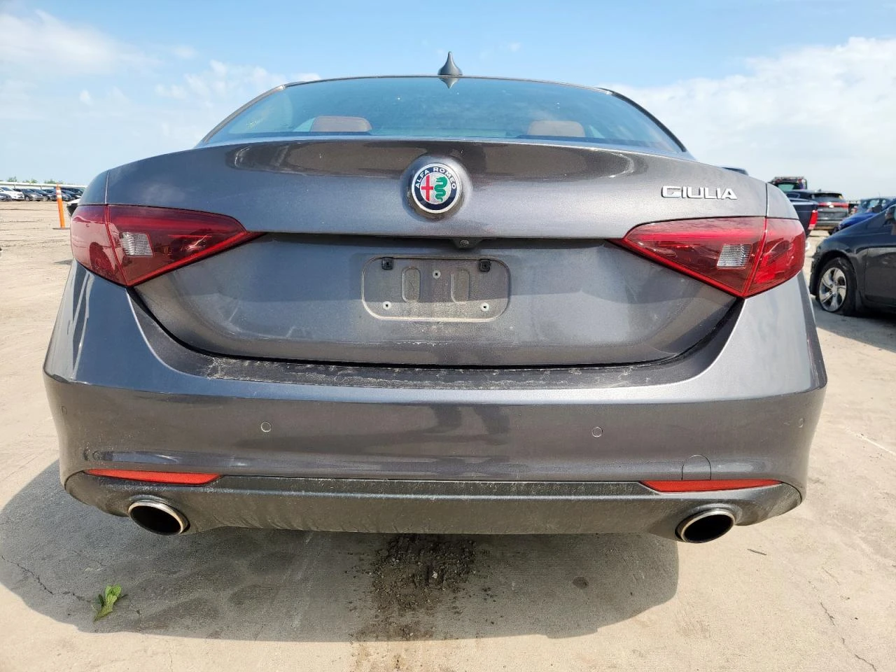 Alfa Romeo Giulia Ti Q4 280кс * Възможност за Лизинг*  - изображение 6