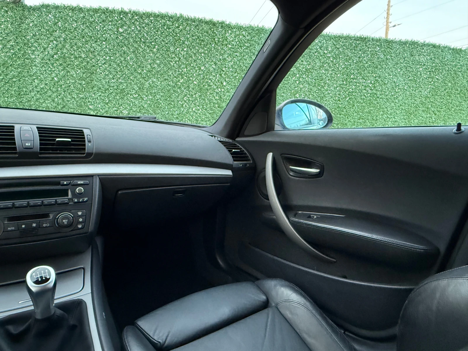 BMW 118 D | M Packet | Рекаро | Кожа | , снимка 10 - Автомобили и джипове - 53760540