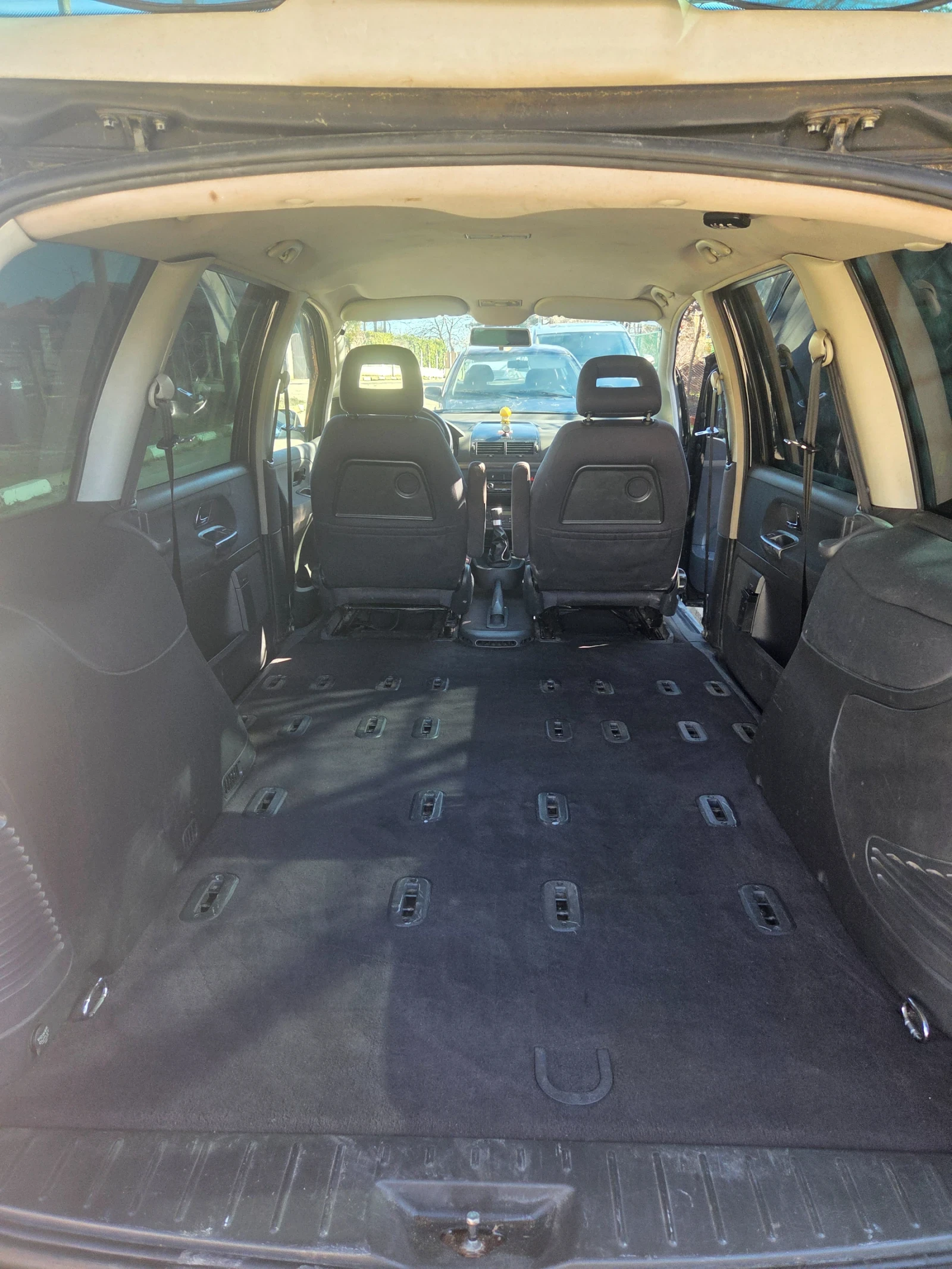 Seat Alhambra Ван, снимка 12 - Автомобили и джипове - 53902691